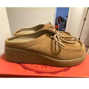 Never worn before Route 66 Women's Tan Suede Chukka style slip on Shoe
